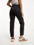 Фото #5 товара Stradivarius Petite slim mom jean with stretch in black