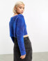 Фото #8 товара Weekday Hera cropped fluffy knitted sweater in blue oversize check pattern