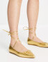 ASOS DESIGN – Lassie – Ballerinas in Metallic-Gold mit Schnürung am Bein