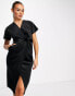 Фото #6 товара Вечернее платье Closet London - Средней длины платье из черного бархата с завязкой и кимоно-рукавами
