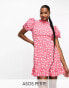 ASOS DESIGN Petite – Mini-Freizeitkleid in Rosa mit Blümchenmuster, gerüschtem Stehkragen und Puffärmeln