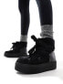 Steve Madden – Haddy – Schneestiefel in Schwarz mit Teddystoff