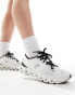 ON Cloud X 4 training trainers in white and black