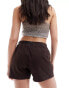 Фото #2 товара Gramicci cotton twill shorts with strap buckle in brown