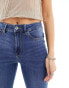 ONLY Rose high waisted flared jeans in mid blue wash L L32 - фото #10