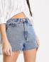 Weekday – Rowe – Mom-Shorts aus Denim in tintenblauer Waschung mit hohem Bund