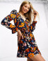 Фото #1 товара Monki long sleeve v neck mini dress in orange floral print