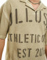 COLLUSION waffle textured polo with graphic front t-shirt in khaki Зеленый, L - Chest 42 - фото #2