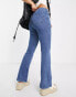 Фото #2 товара Topshop Petite mid blue Joni flare jeans