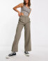 Фото #3 товара COLLUSION dad tailored trouser in taupe