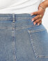 Фото #6 товара ASOS DESIGN Curve slim mom jeans in mid blue