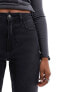 Hollister ultra high rise 90s straight jean in washed black Черный, 0R - фото #3