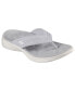 Фото #1 товара Women's Go Walk Arch Fit Radiance - Lure Thong Sandals from Finish Line