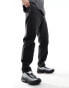 Weekday Barrel relaxed fit tapered jeans in tuned black Черный, W30 L32 - фото #4