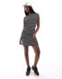 Фото #4 товара In The Style reversible short sleeve mini dress in black stripe