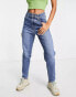 Женские джинсы Levis Mom-Jeans mit hohem Bund in mittlerer Waschung W28 L27 - фото #8