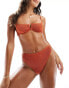 Southbeach mono V underwire crinkle bikini top in rust Красный, 34 - фото #4