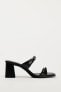 Фото #1 товара Кожаные босоножки на широком каблуке ZARA