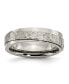 ფოტო #1 პროდუქტის Titanium Polished and Hammered Ridged Edge Wedding Band Ring