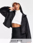 Фото #2 товара ASOS DESIGN Petite cropped rain jacket with hood in black