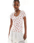 Фото #1 товара Monki pointelle top with scoop neck and lace trim in pink and red floral print