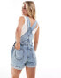 Фото #4 товара Miss Selfridge Petite dungaree denim shorts in blue acid wash