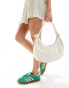 Glamorous knotted oversized shoulder bag in cream patent - фото #1