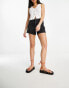 Фото #8 товара Levi's 80S mom shorts in black wash