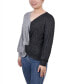 ფოტო #3 პროდუქტის Petite Long Sleeve Twist Front Colorblocked Top