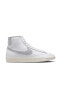 Фото #3 товара Blazer Mid '77 Essential Kadın Beyaz Sneaker Ayakkabı