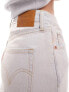 Фото #9 товара Levi's Ribcage wide leg jeans in white wash