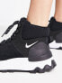 Nike City classic boot in black and white