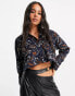 Фото #1 товара Noisy May cropped shirt in navy graphic print