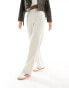 Фото #4 товара Stradivarius Tall tailored straight leg trouser in mushroom