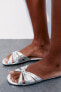 Фото #2 товара Золотистые сандалии на плоской подошве ZARA