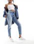 Фото #1 товара Calvin Klein Jeans cropped mom jeans in mid wash