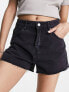 Фото #1 товара Urban Revivo high waist denim shorts with raw hem in black