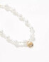 Фото #2 товара ASOS DESIGN Curve anklet with shell and faux pearl charm in gold tone