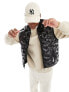 Фото #1 товара Sean John script puffer heat sealed gilet in black with all over debossing