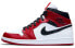 Фото #1 товара Jordan Air Jordan 1 mid "chicago" 减震防滑耐磨 中帮 复古篮球鞋 男款 红白黑 / Кроссовки Jordan Air Jordan 554724-173