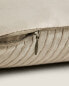 Фото #5 товара Декоративная подушка ZARAHOME из вельвета с линейным рельефным узором