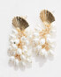 Фото #2 товара DesignB London shell and pearl drop earrings in gold