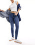 Фото #2 товара Vero Moda Tanya mid rise skinny jeans in medium blue wash