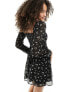 Hollister floral long sleeve dress in black with sweetheart neckline Цветочный принт, 2XS - фото #5