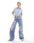 Фото #2 товара Levi's '94 baggy wide leg jeans in light blue wash with distressing
