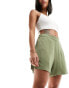 Фото #2 товара ASOS DESIGN flippy short in khaki