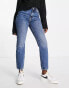 Фото #4 товара River Island – Hoch geschnittene Jeans mit geradem Bein in Mittelblau