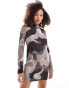 Фото #1 товара Vero Moda plisse mini dress with wide sleeve in brown abstract print