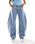 Фото #2 товара Lioness barrel leg jeans in light blue wash