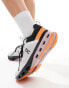 ON – Cloudnova X Training – Sneaker in Weiß und Orange